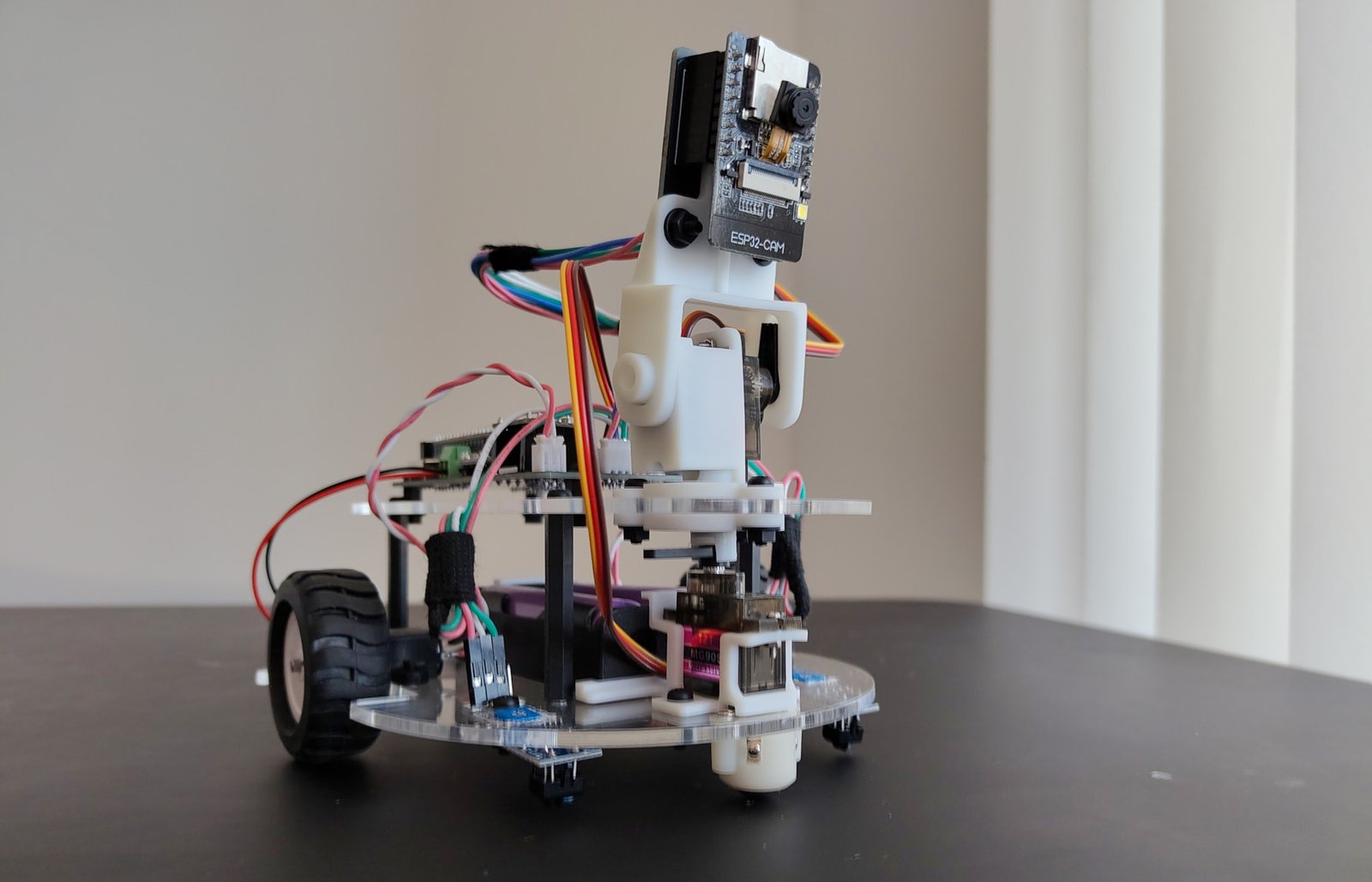 Advanced Robotics with Robium Camera Car. — hands-on robotics class