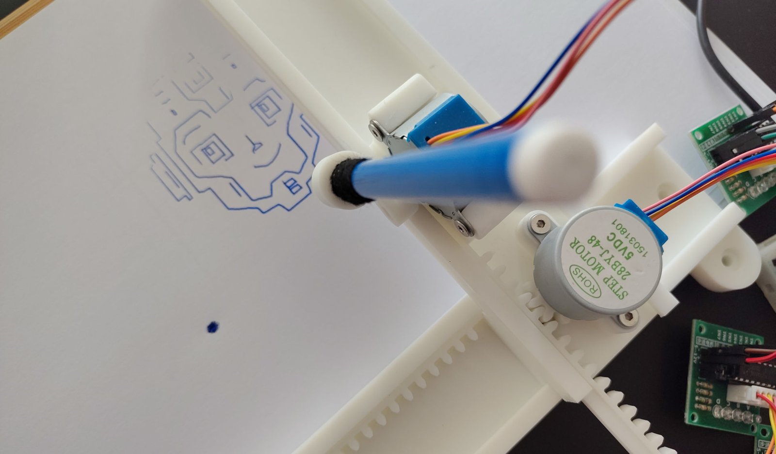 Plotter Lab. Advanced classes — hands-on robotics class